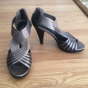 Franco Sarto open toe 4” heels.Good condition